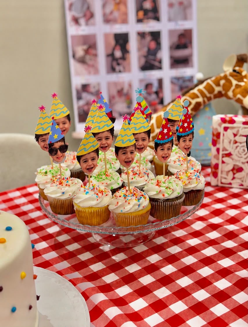 Customized Cake Topper – Design Your Own (12 Pcs)